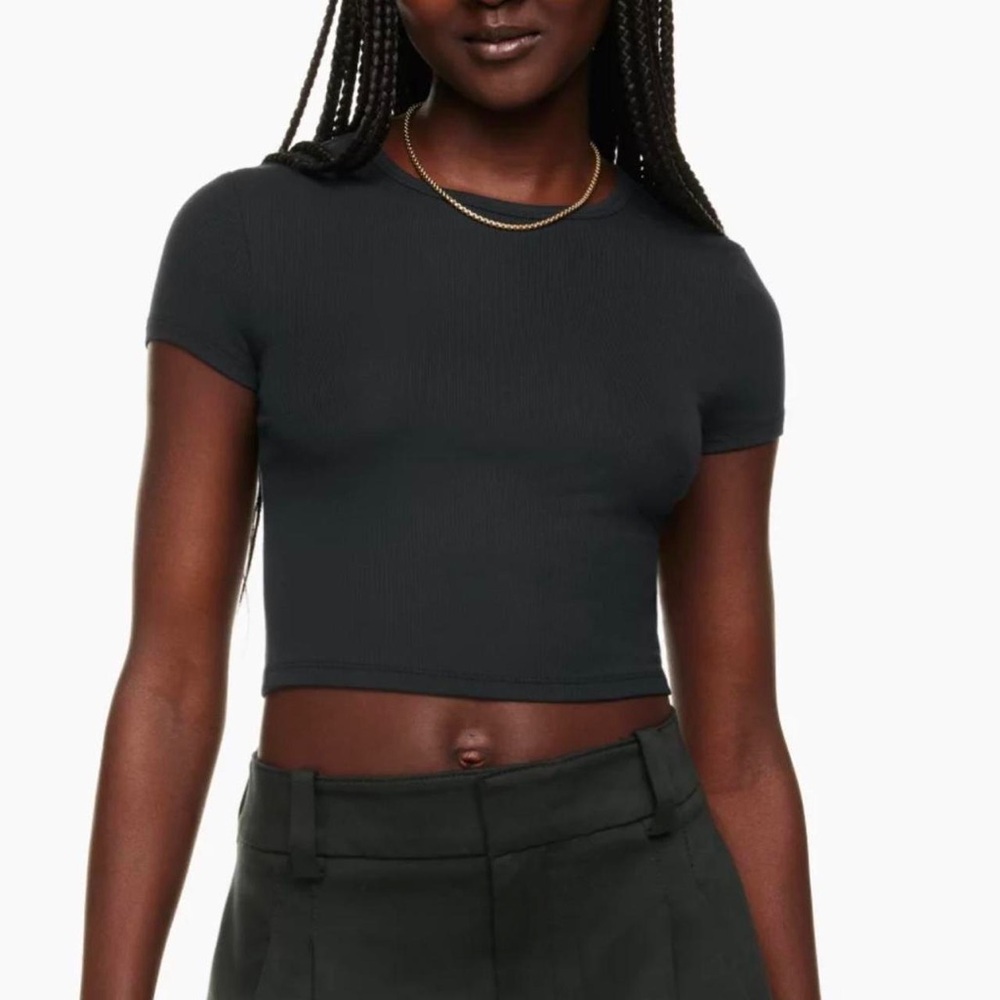 Aritzia Sunday Best Bliss Tee in Black, XS
